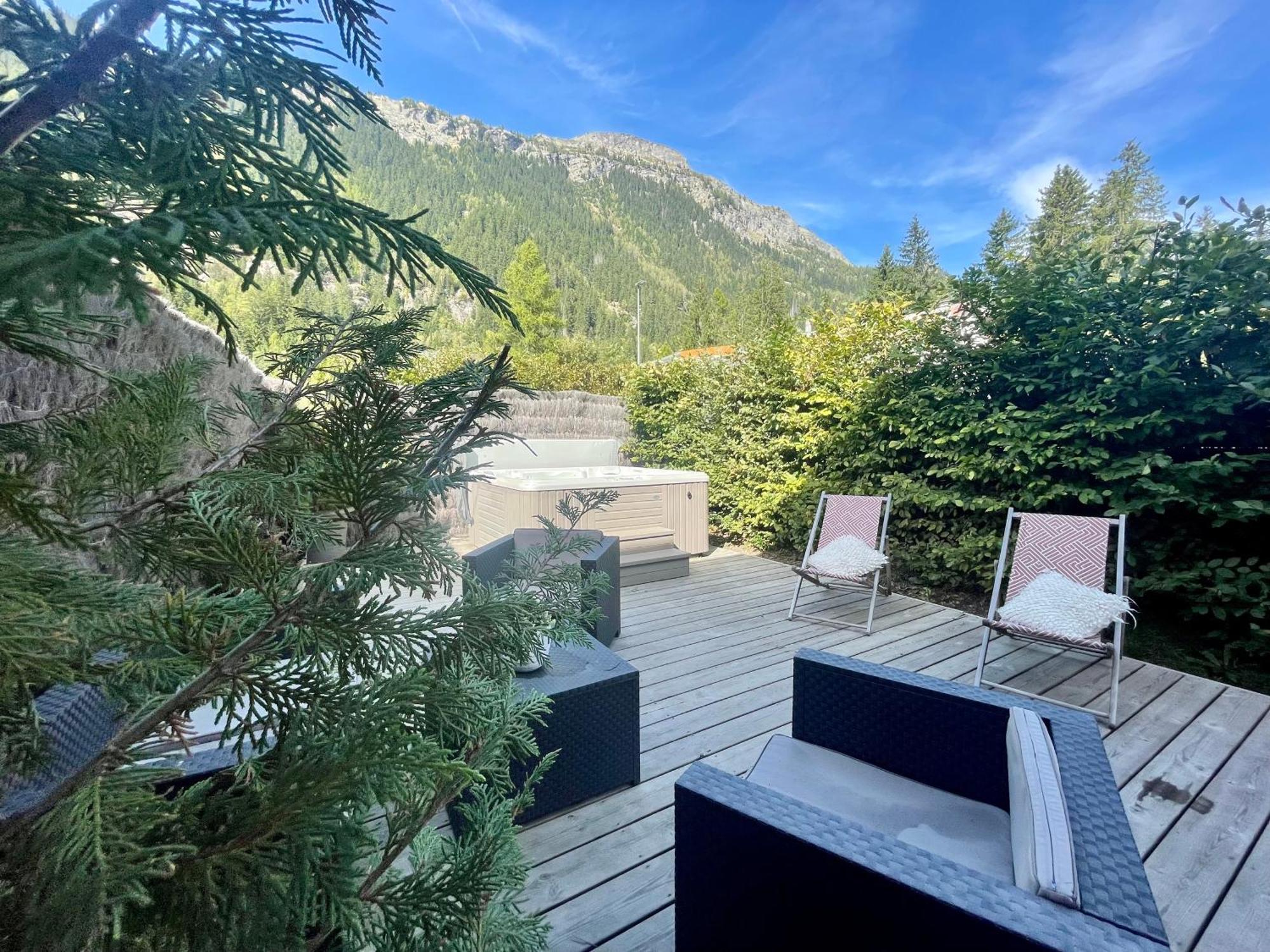 שאמוני Chalet Le Petit Nicolas, Jacuzzi, Vue Mont Blanc מראה חיצוני תמונה